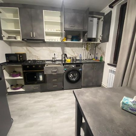 2 Cosy Apartment In Townhouse Near Airport Evn Geghanist  Bagian luar foto
