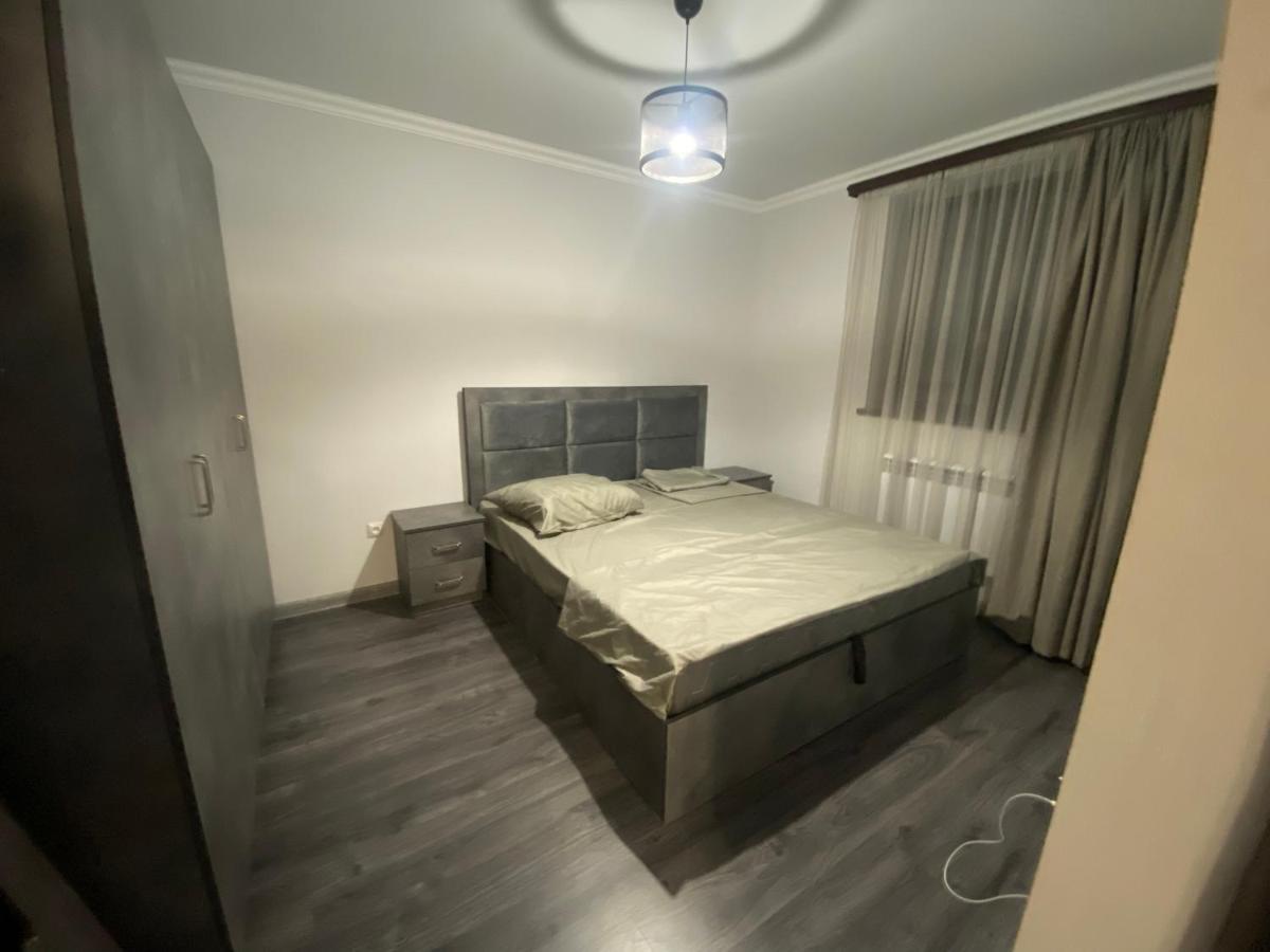2 Cosy Apartment In Townhouse Near Airport Evn Geghanist  Bagian luar foto